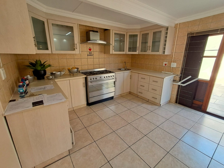 4 Bedroom Property for Sale in Bergsig Western Cape